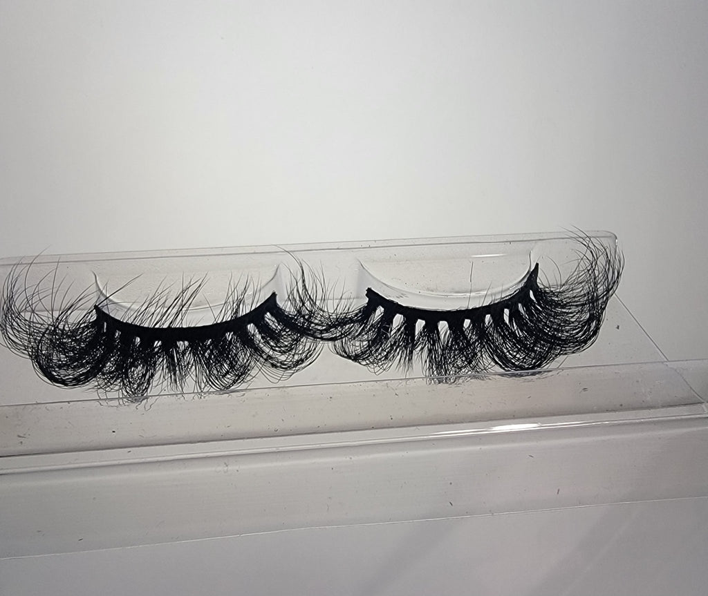 🖤 After Dark Lashes